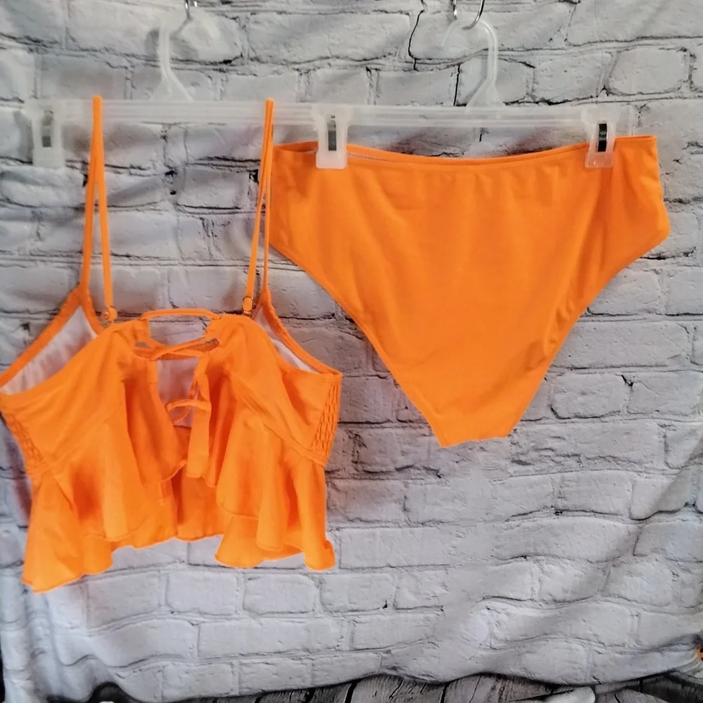 Two-Piece bikini - Picture 2 of 5